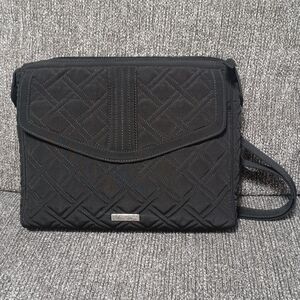 VERA BRADLEY Classic Black Glenna Shoulder Bag, Pleated Microfiber, EUC